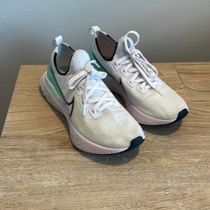 Nike React Infinity Run Women’s 9.5